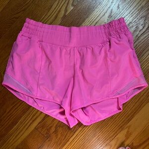 Hotty Hot 2.5 High Rise Lined Short, Prism Pink size 8